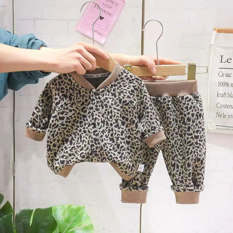 【73-110】セット大人気  売れ筋  ヒョウ柄 合わせやすい 肌触りがよい  男女限らず　子供服　ベビー服 セットアップ