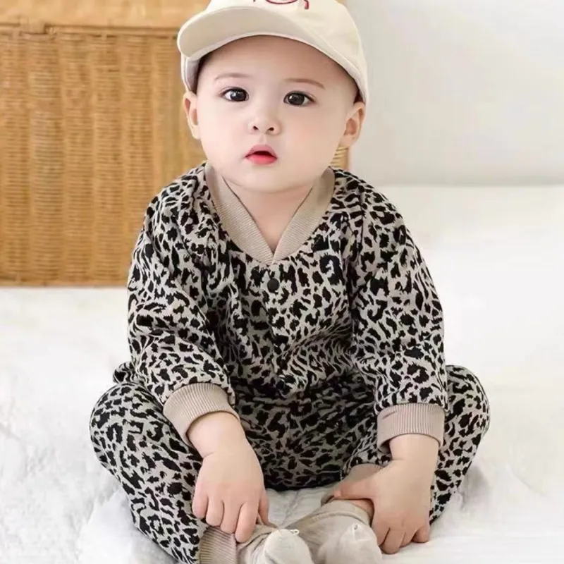 【73-110】セット大人気  売れ筋  ヒョウ柄 合わせやすい 肌触りがよい  男女限らず　子供服　ベビー服 セットアップ