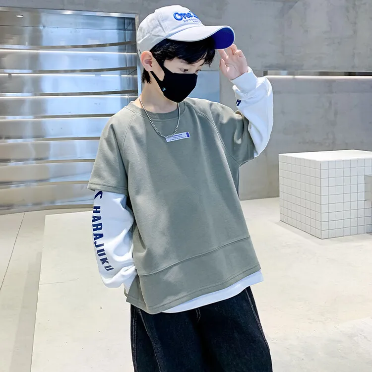 【120-170】全2色フェイクレイヤード切り替えアルファベットプリント男の子トップス