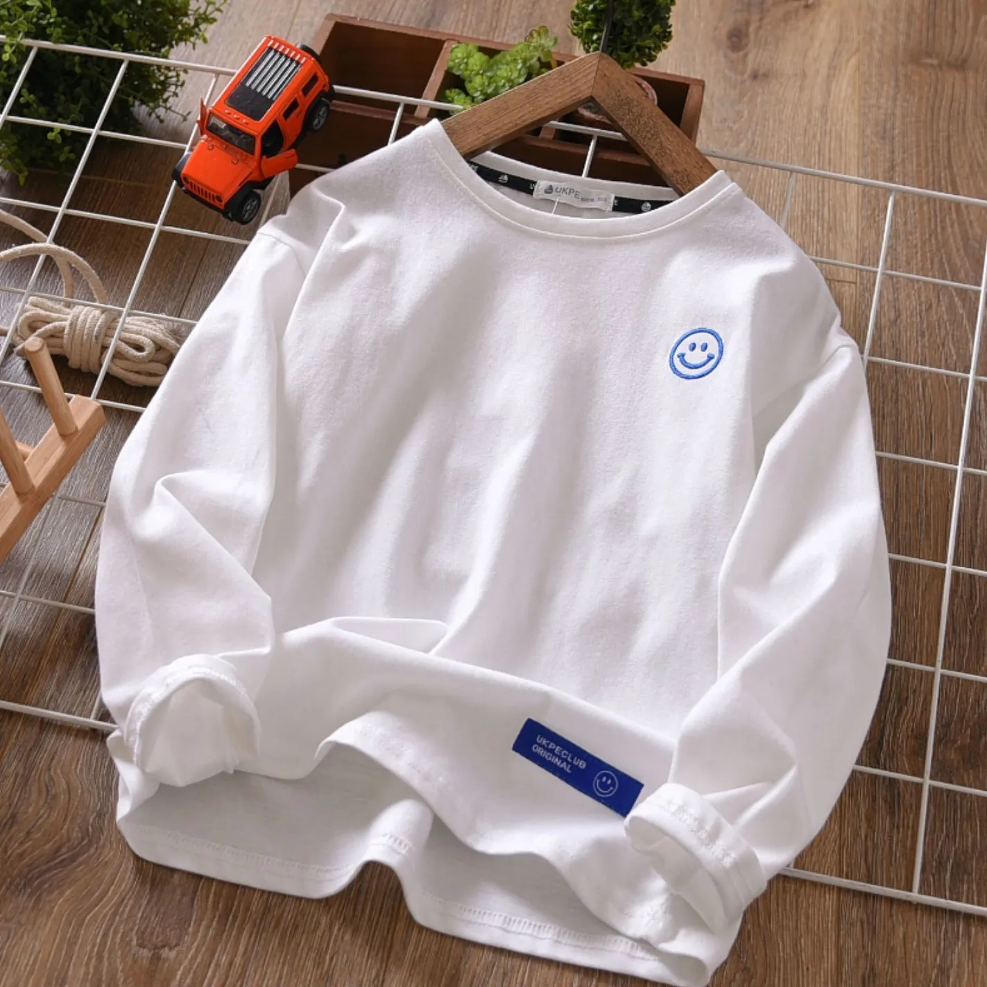 【110-160】全4色笑顔柄コットン長袖Tシャツ男の子トップス