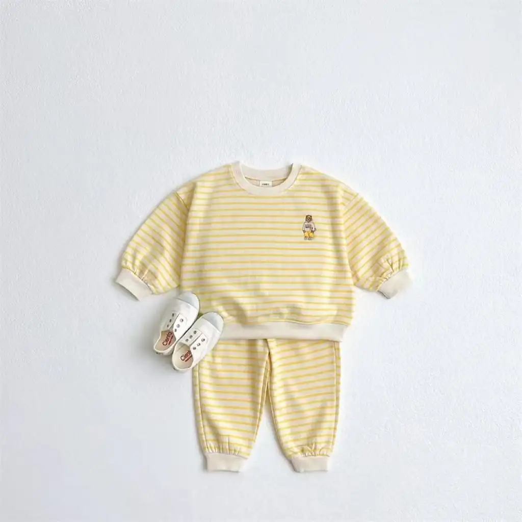 【73-100】BABY 4カラー 可愛いクマロゴボーダー柄セットアップ（納期10日程度）