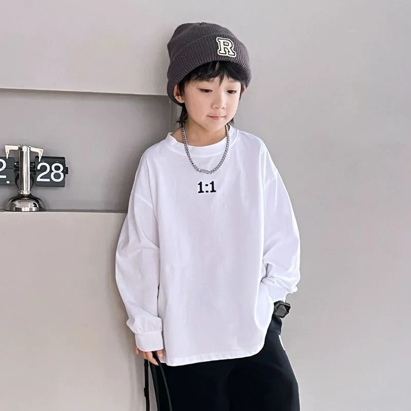 【110-170cm】Basic日常簡約 韓国系 定番 無地 刺繍 キッズ 男の子 春秋 Ｔシャッツ トップス