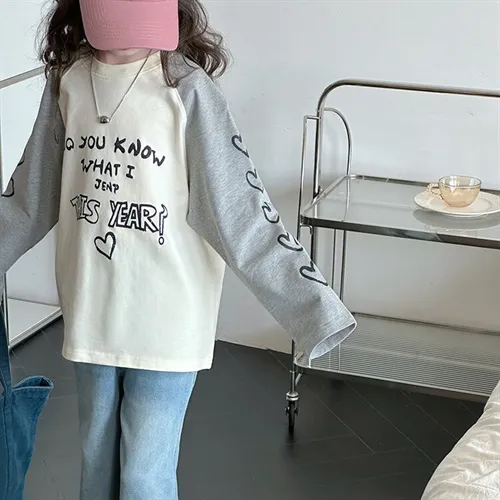 【120-170】韓国 配色 アルファベット ハート柄 春 春服 子供服 女の子 キッズ ジュニア トップス 長袖 Tシャツ カットソー