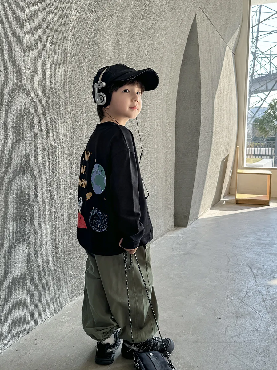 【110-170】韓国子供服　秋や春には一枚で プリント 長袖tシャツ