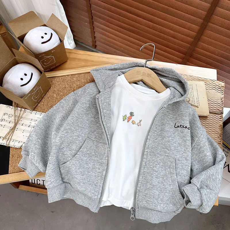 【90-140cm】三色選べ キュート 肌触りよく 清新 プリント 春秋 女の子 男の子 Tシャツ トップス
