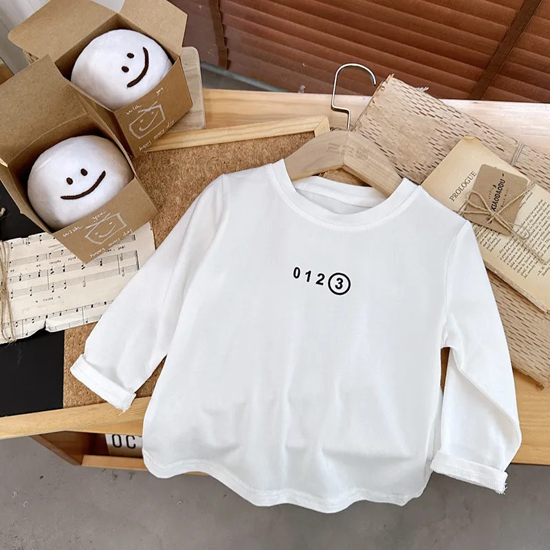 【90-140cm】三色選べ キュート 肌触りよく 清新 プリント 春秋 女の子 男の子 Tシャツ トップス