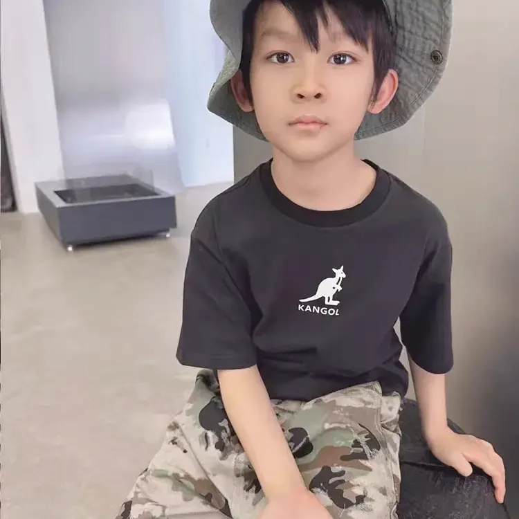 【100-160】肌触りいい 二色選べる 夏 新登場 カジュアル 合わせやすい クール プリント ファッション 男の子 Tシャツ