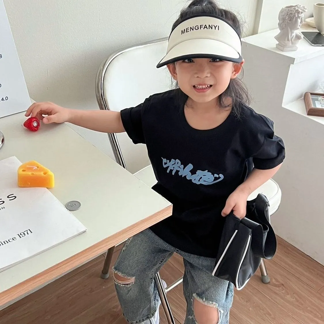 【100-160】元気いっぱい 新作 キュート 夏 コットン 子供 女の子 プリント 通気性 Ｔシャツ　