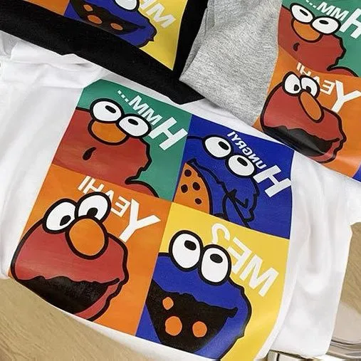 【90-160】三色選べる 夏 新作 カジュアル かわいい カートゥーンプリント 無地 通気性 合わせやすい 男の子 女の子 Tシャツ
