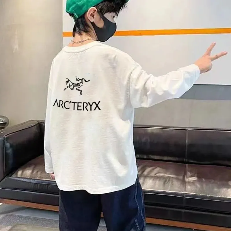 【90-160cm】 合わせやすい 絶対欲しい！定番 シンプル 着心地良い トレンド 長袖 Tシャツ