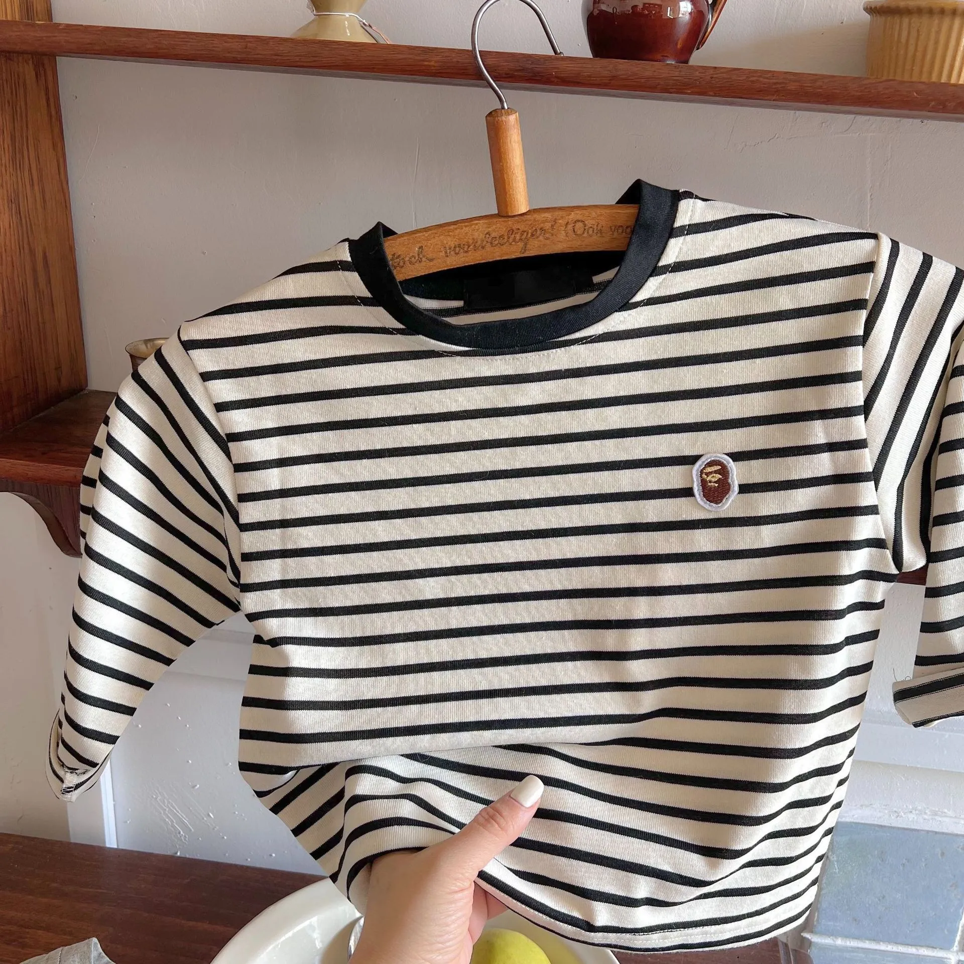 【90-140cm】今季注目 絶対欲しい！シンプル  カジュアル ボーダー柄 子供服 Tシャツ