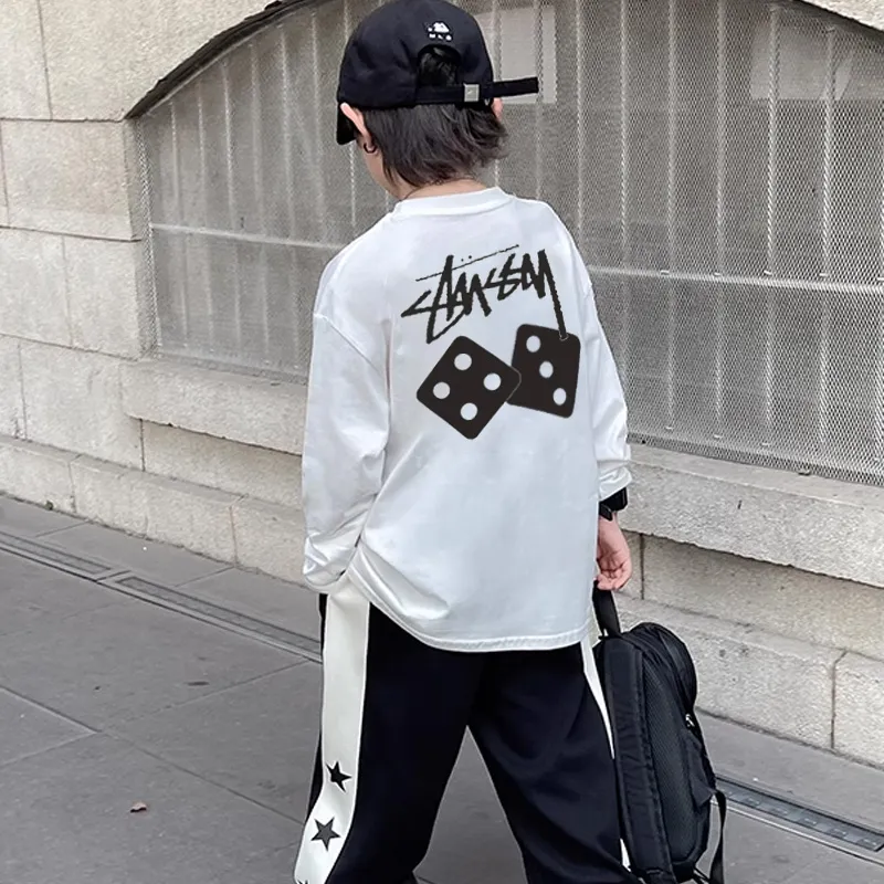 【90-160cm】絶対欲しい！ 合わせやすい カッコイイ シンプル 着心地良い 男の子 長袖 Tシャツ