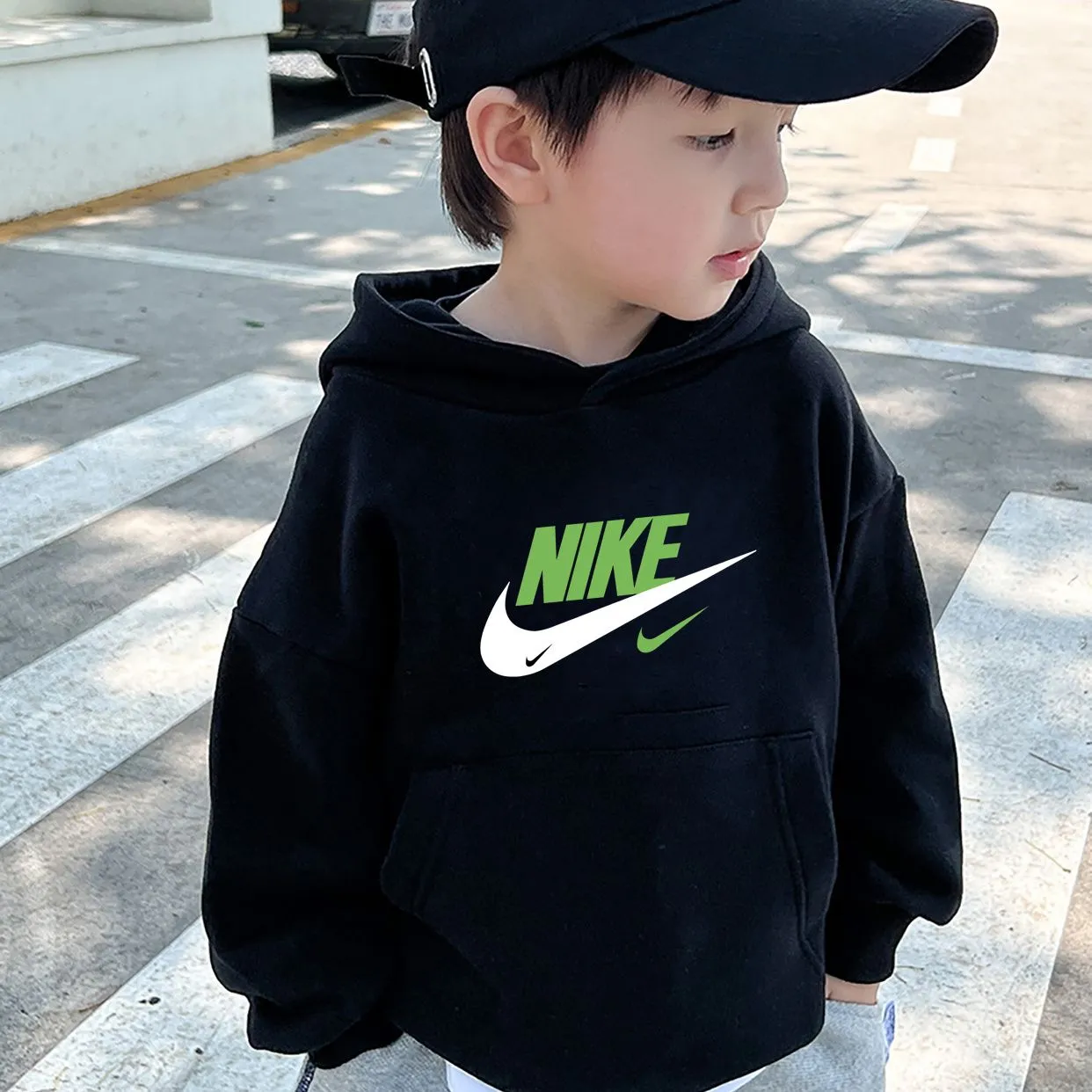 【100-150cm】超人気商品  定番  カジュアル  合わせやすい  スポーツ  男の子  トレーナー