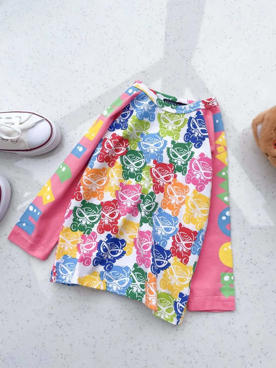 【90-130cm】存在感アップ 大注目 カラフル カートゥーン プリント 女の子 長袖 Ｔシャツ