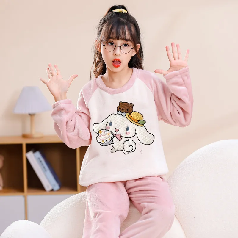 【90-160cm】超かわいい やわらかな素材 絶対欲しい モコモコ 今季注目 カートゥーンプリント 女の子 秋冬 パジャマ