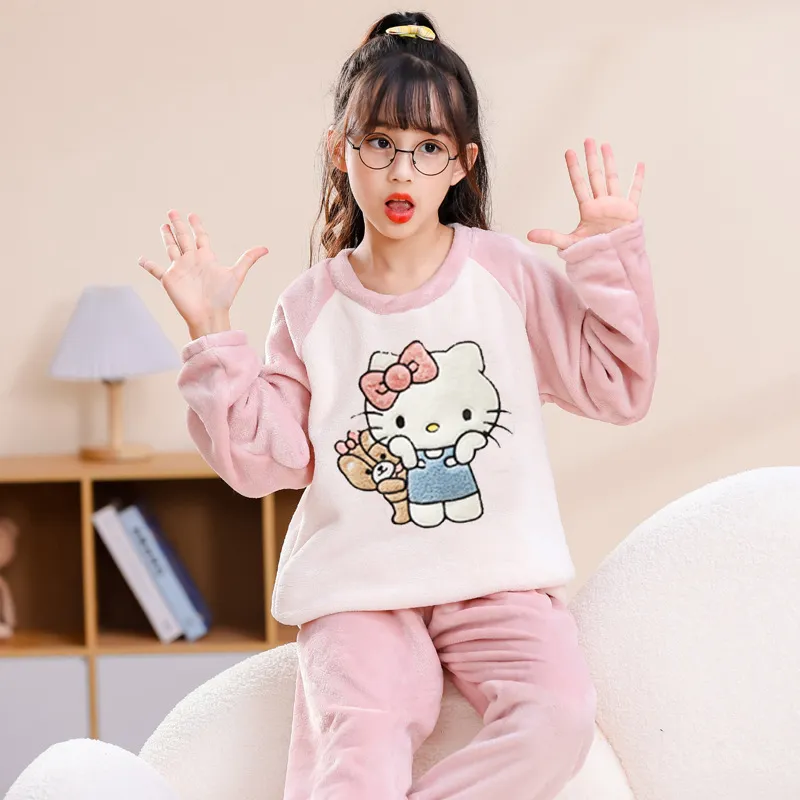 【90-160cm】超かわいい やわらかな素材 絶対欲しい モコモコ 今季注目 カートゥーンプリント 女の子 秋冬 パジャマ