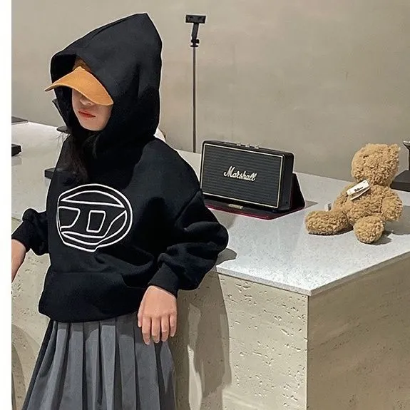 【90-160cm】人気上昇中 カジュアル クール 合わせやすい シンプル 女の子 フード付き パーカー