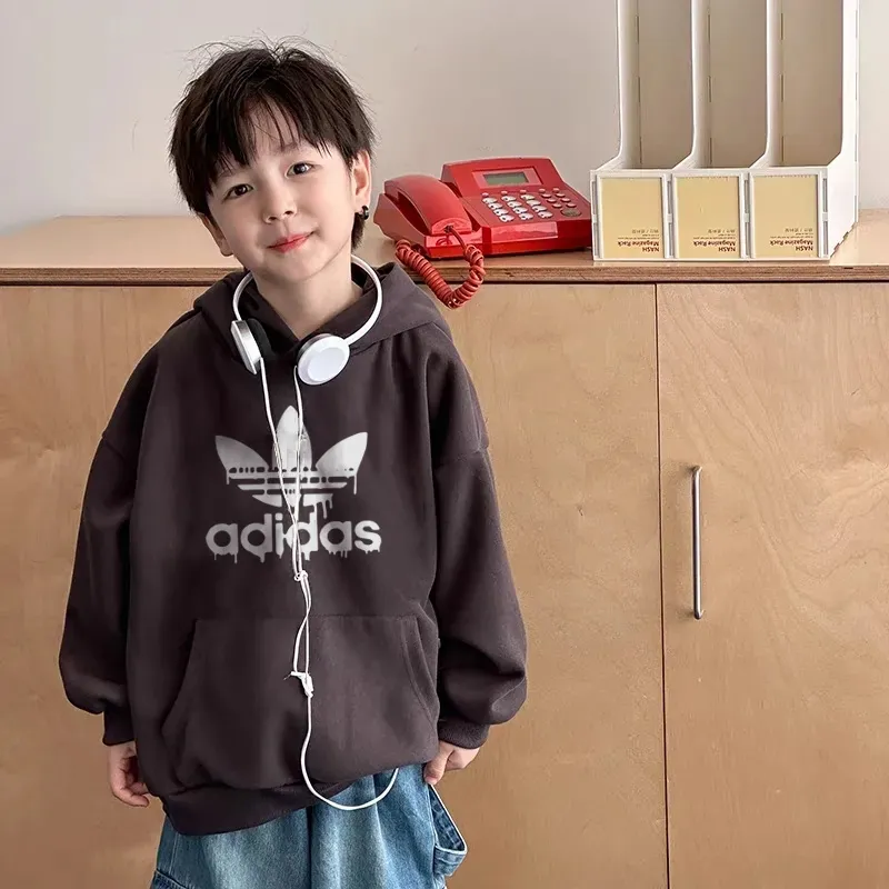 【90-160cm】絶対流行 売れ筋 合わせやすい カジュアル シンプル 男の子 フード付き パーカー