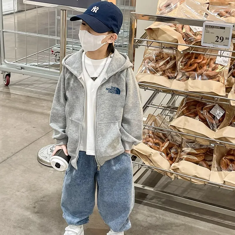 【90-160cm】よく売れる カジュアル シンプル 合わせやすい 男の子 フード付き 長袖 アウター