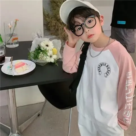 【90-160cm】よく売れる 取り入れたい 配色 カジュアル 合わせやすい 男の子 長袖 Ｔシャツ