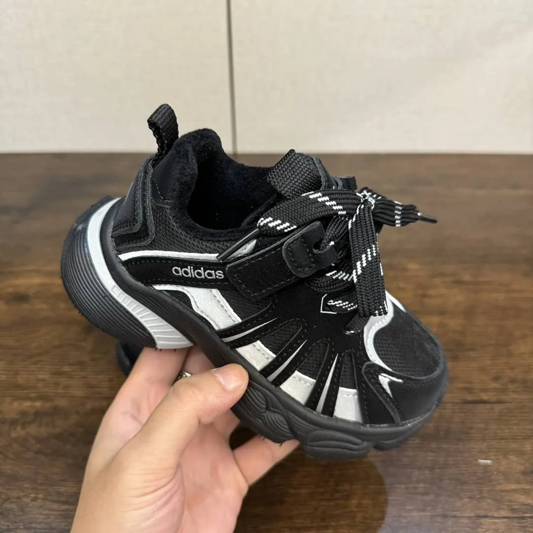 超人気 履きやすい 子供服 キッズ おしゃれ かわいい かっこいい  走りやすい トレンド シューズ ブーツ