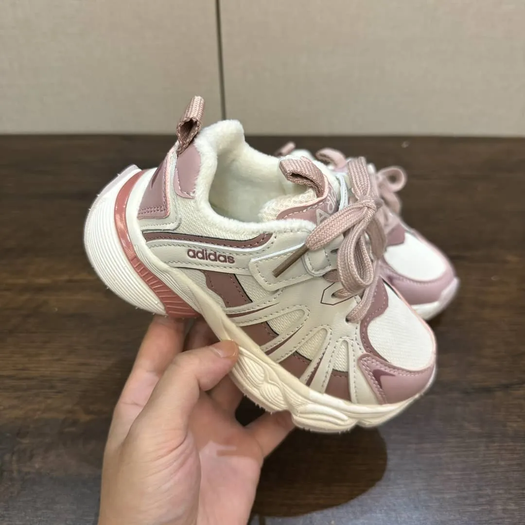 超人気 履きやすい 子供服 キッズ おしゃれ かわいい かっこいい  走りやすい トレンド シューズ ブーツ