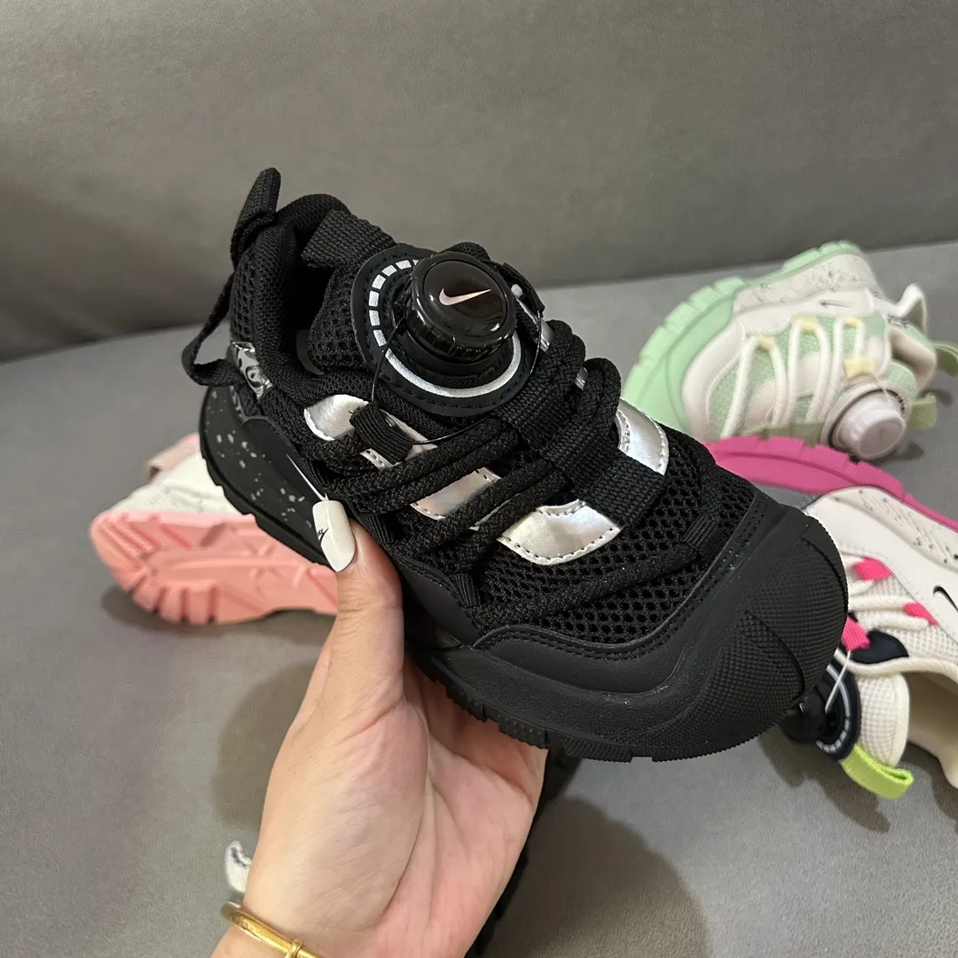 超人気 履きやすい キッズ おしゃれ かわいい 靴 走りやすい トレンド シューズ スニーカー