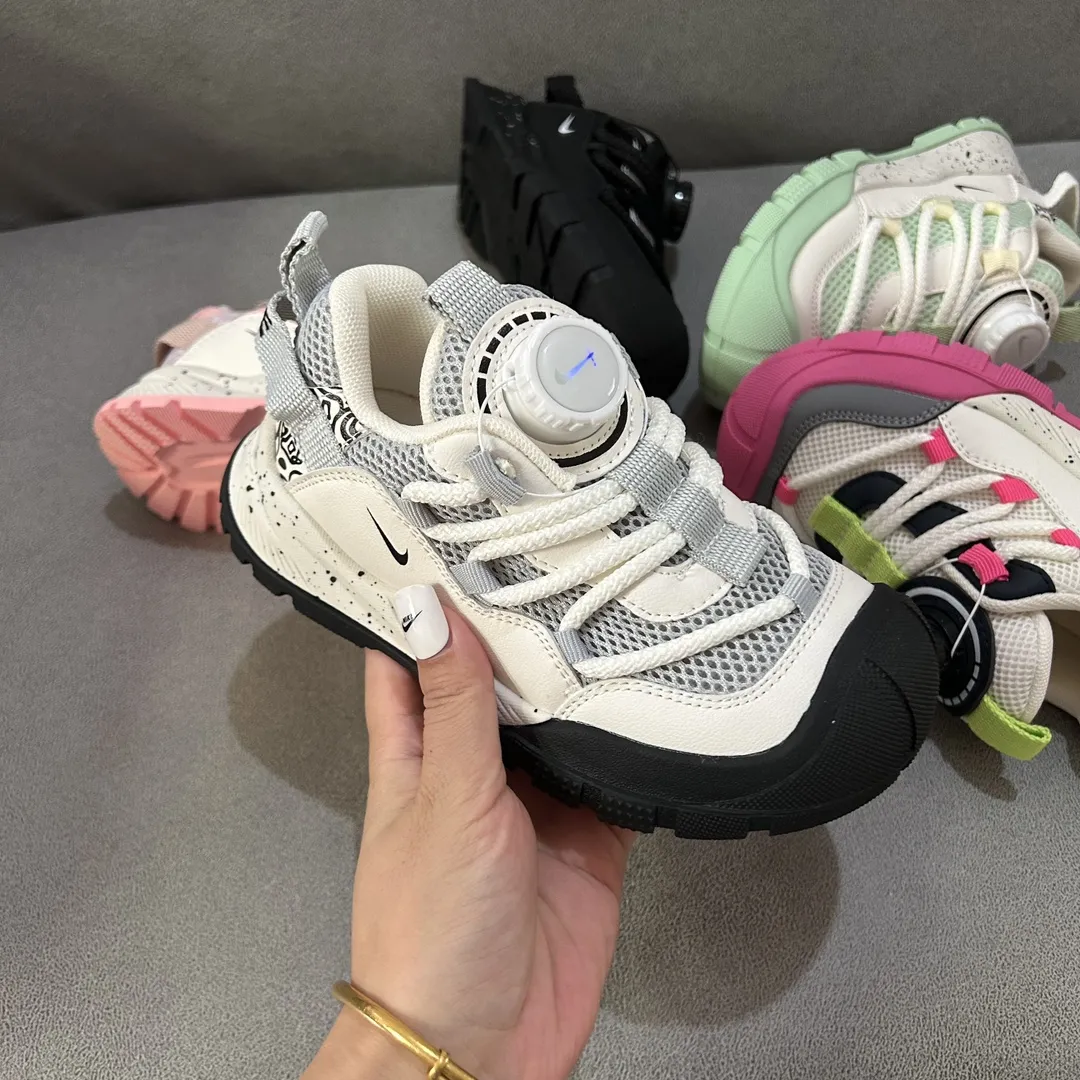 超人気 履きやすい キッズ おしゃれ かわいい 靴 走りやすい トレンド シューズ スニーカー