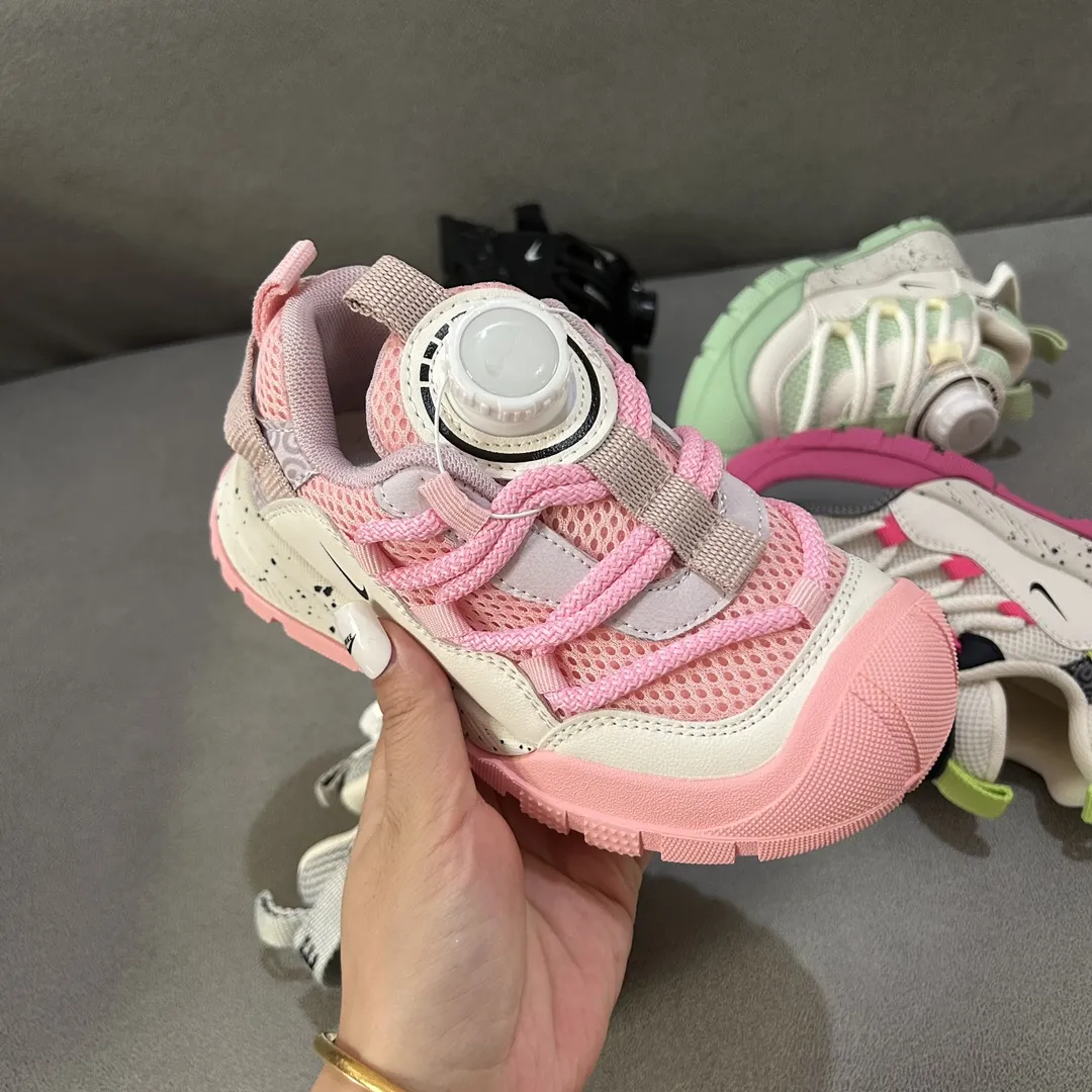 超人気 履きやすい キッズ おしゃれ かわいい 靴 走りやすい トレンド シューズ スニーカー