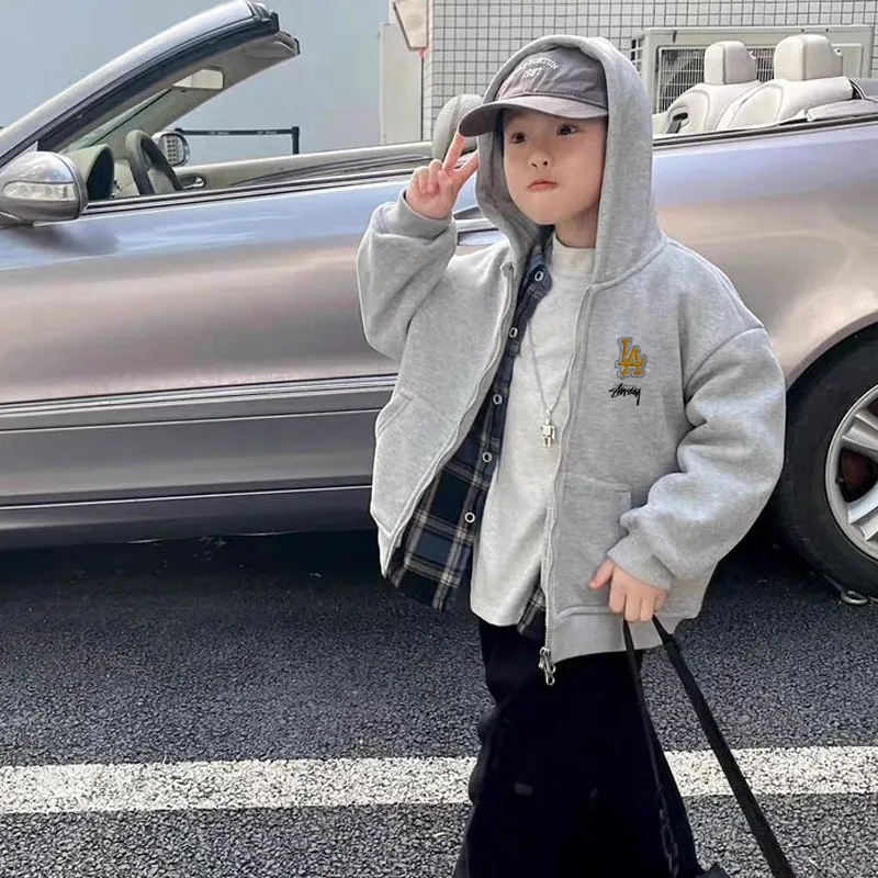 【90-160cm】人気上昇中 カッコイイ トレンド 着やすい 男の子 フード付き アウター