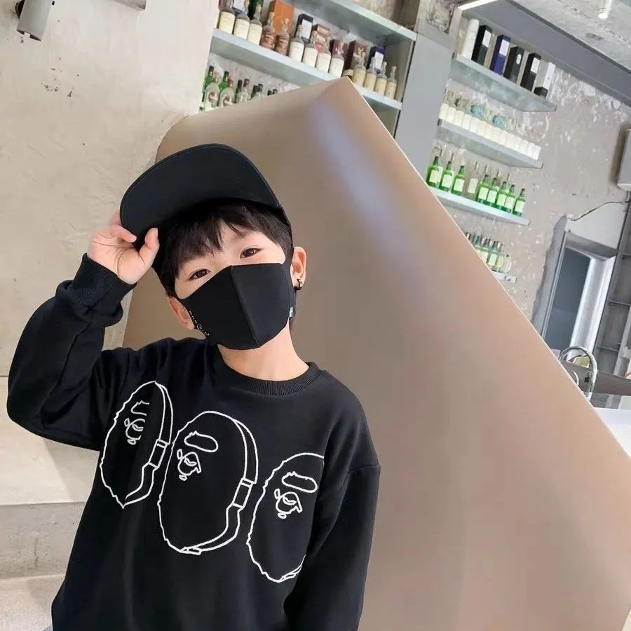 【90-160cm】人気上昇中 大活躍 シンプル カジュアル 着やすい 男の子 トレーナー