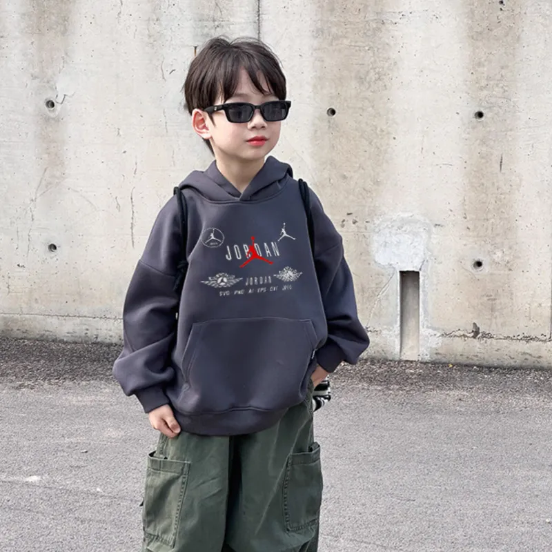 【90-160cm】絶対後悔しない カジュアル 快適 合わせやすい  男の子 フード付き パーカー