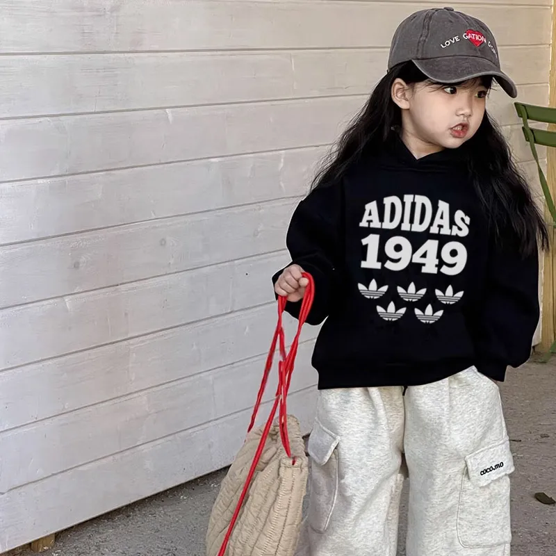 【100-160cm】人気上昇中 合わせやすい 可愛い  着やすい 女の子 フード付き パーカー