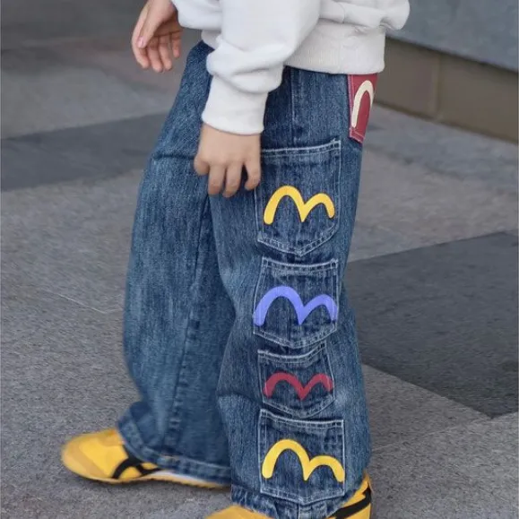 【90-150cm】人気上昇中 売れ筋 ファッション カジュアル 合わせやすい 男の子 デニム パンツ