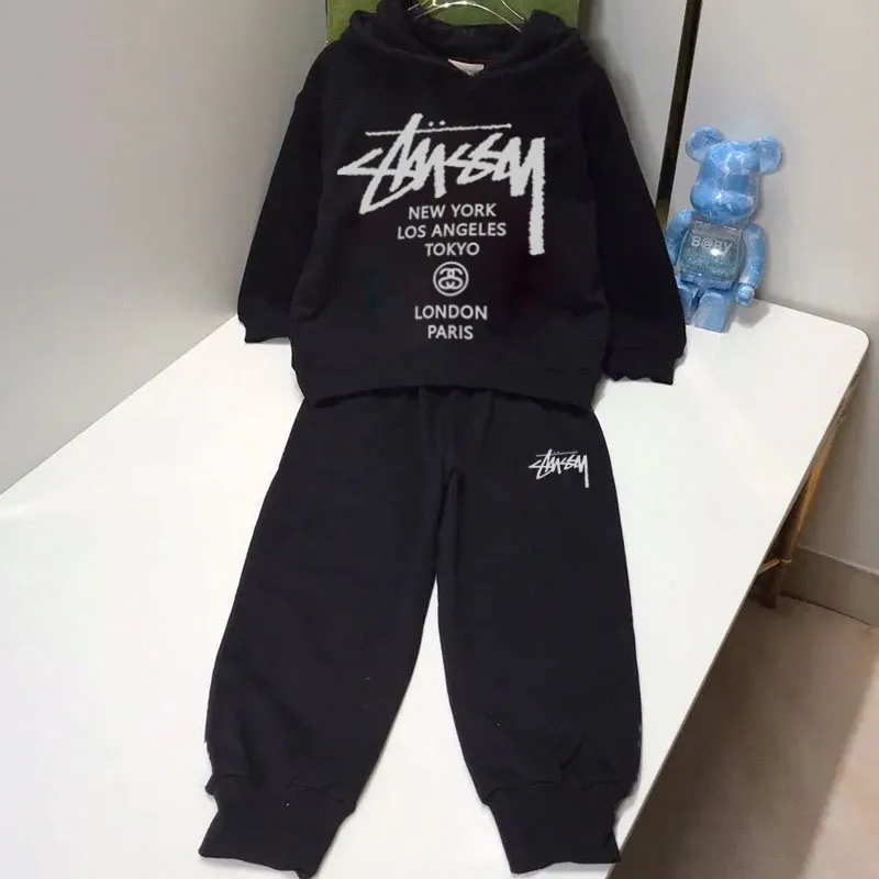 【100-160cm】二点セット 大活躍 定番 カジュアル フード付き パーカー+パンツ セットアップ