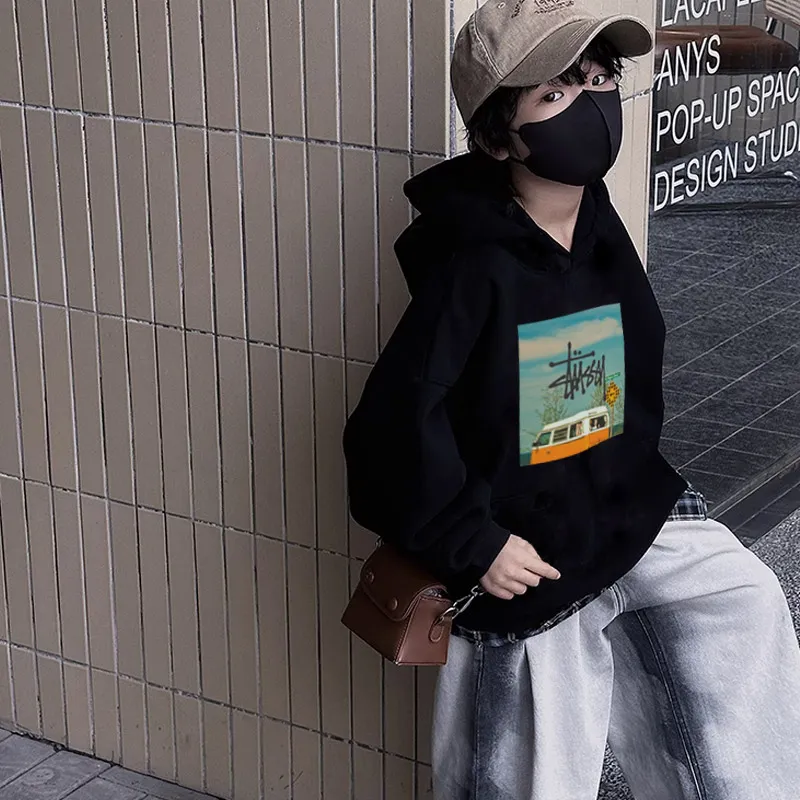 【100-160cm】着回し最強 大人気 カジュアル 合わせやすい 男の子 フード付き パーカー