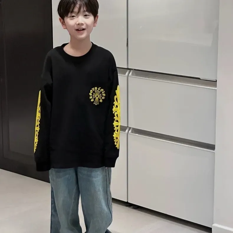 【90-160cm】着回し最強 大注目 カジュアル 合わせやすい クール 男の子 長袖 Ｔシャツ