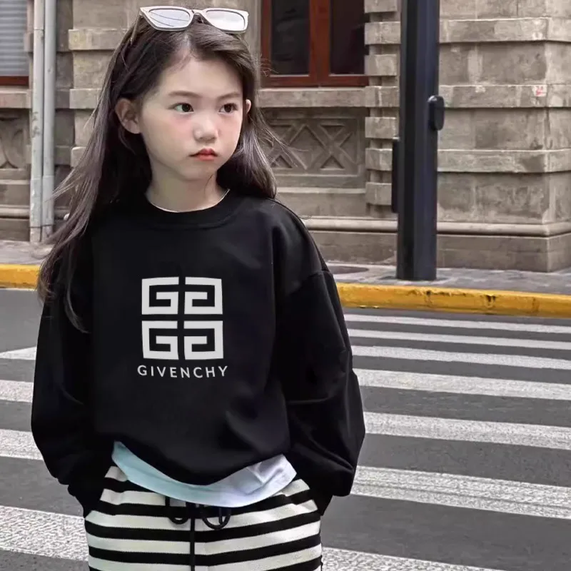 【90-160cm】絶対後悔しない シンプル 合わせやすい 定番 着やすい 女の子 トレーナー