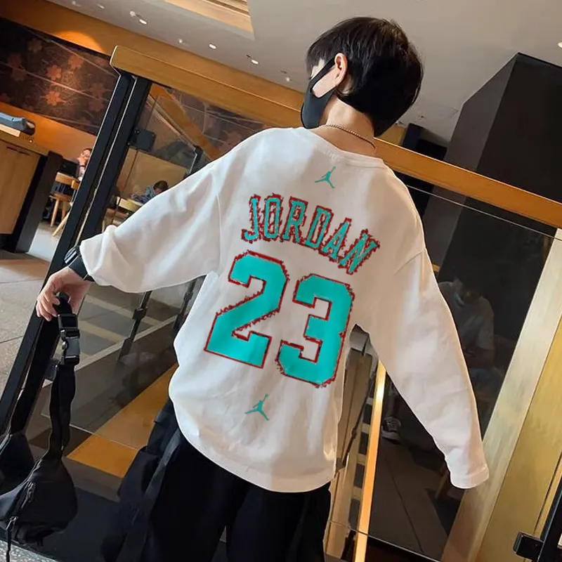 【90-160cm】絶対見逃さないで 合わせやすい アルファベット 数学柄 男の子 長袖 Ｔシャツ