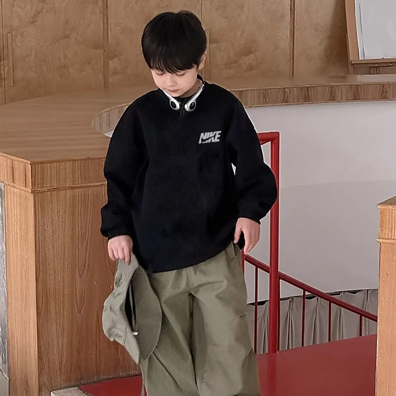 【90-160cm】コンフォート感抜群 カッコイイ 合わせやすい  着やすい 男の子 トレーナー