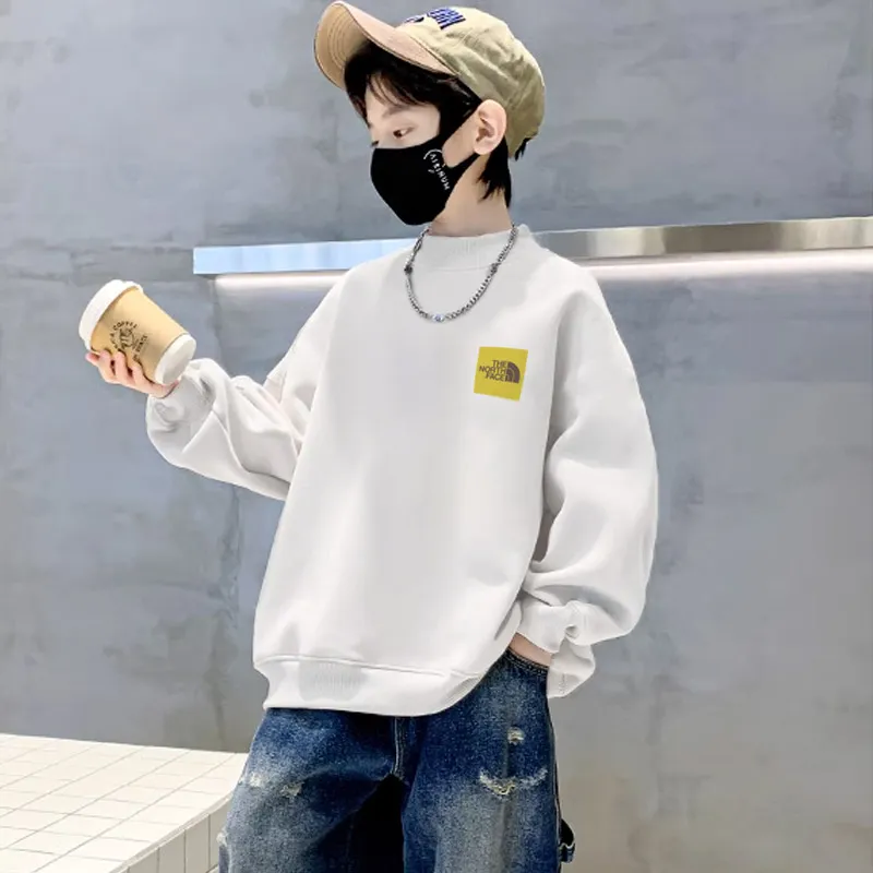 【90-160cm】存在感アップ  大注目 カジュアル アルファベット クール 男の子 トレーナー