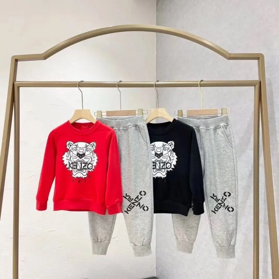 【90-160cm】二点セット 絶対欲しい カジュアル 大活躍 快適 トレーナー＋パンツ セットアップ