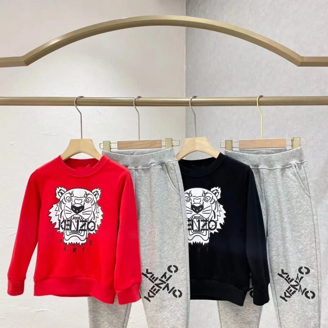 【90-160cm】二点セット 絶対欲しい カジュアル 大活躍 快適 トレーナー＋パンツ セットアップ