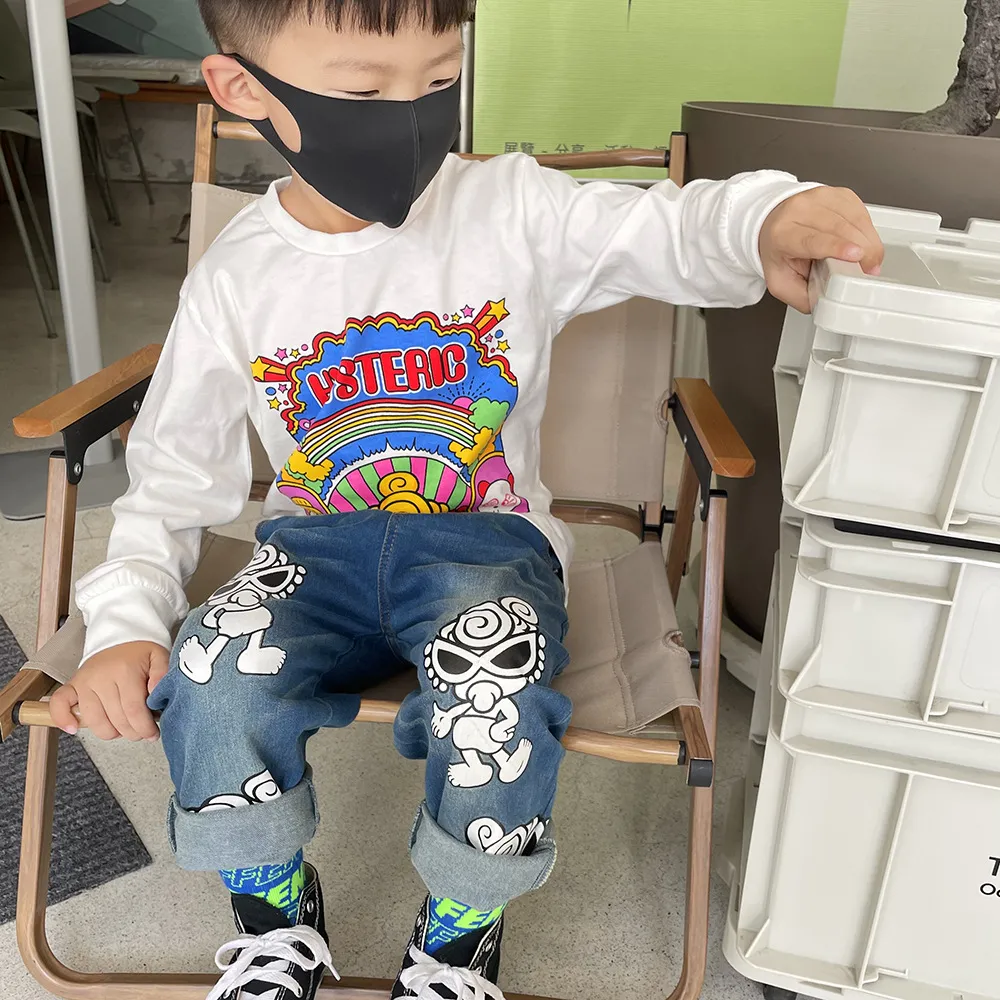 【90-160cm】着回し力抜群 カートゥーン 可愛い 合わせやすい トレンド 人気 長袖 Tシャツ