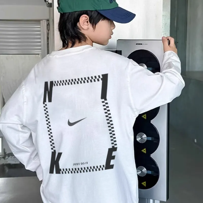【90-160cm】着回し力抜群 スタイリッシュ 快適 着やすい 男の子 長袖 Ｔシャツ