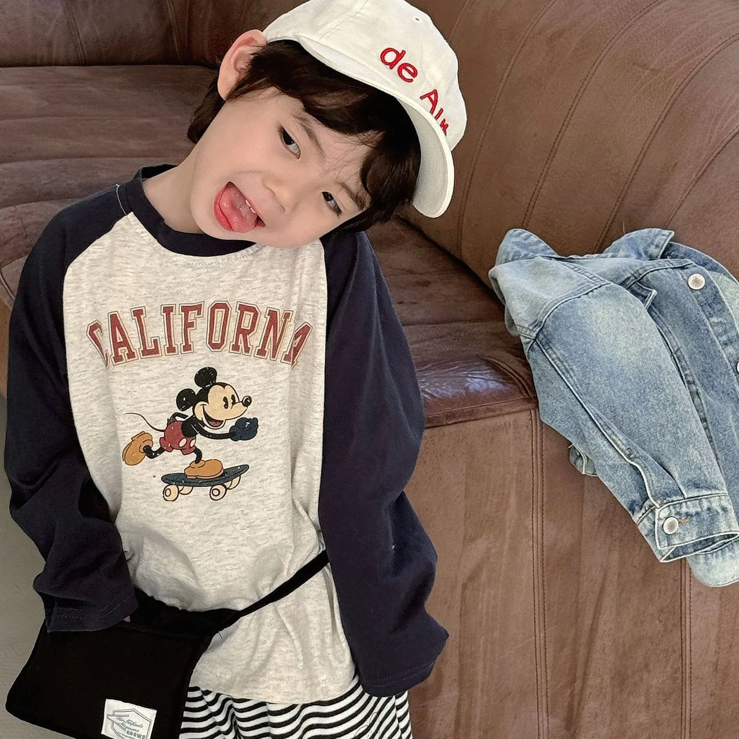 【80-130cm】大注目 ルーズ 合わせやすい 人気 男の子 肌に優しい 定番 トレンド 長袖 Tシャツ