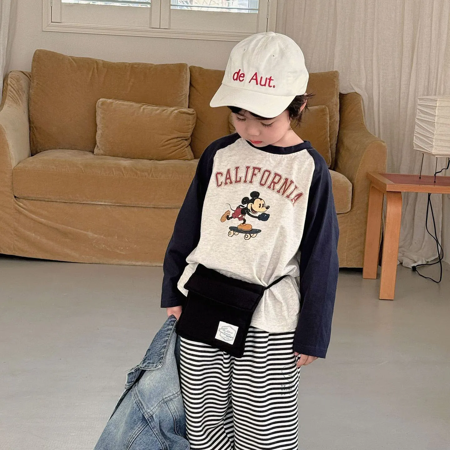 【80-130cm】大注目 ルーズ 合わせやすい 人気 男の子 肌に優しい 定番 トレンド 長袖 Tシャツ