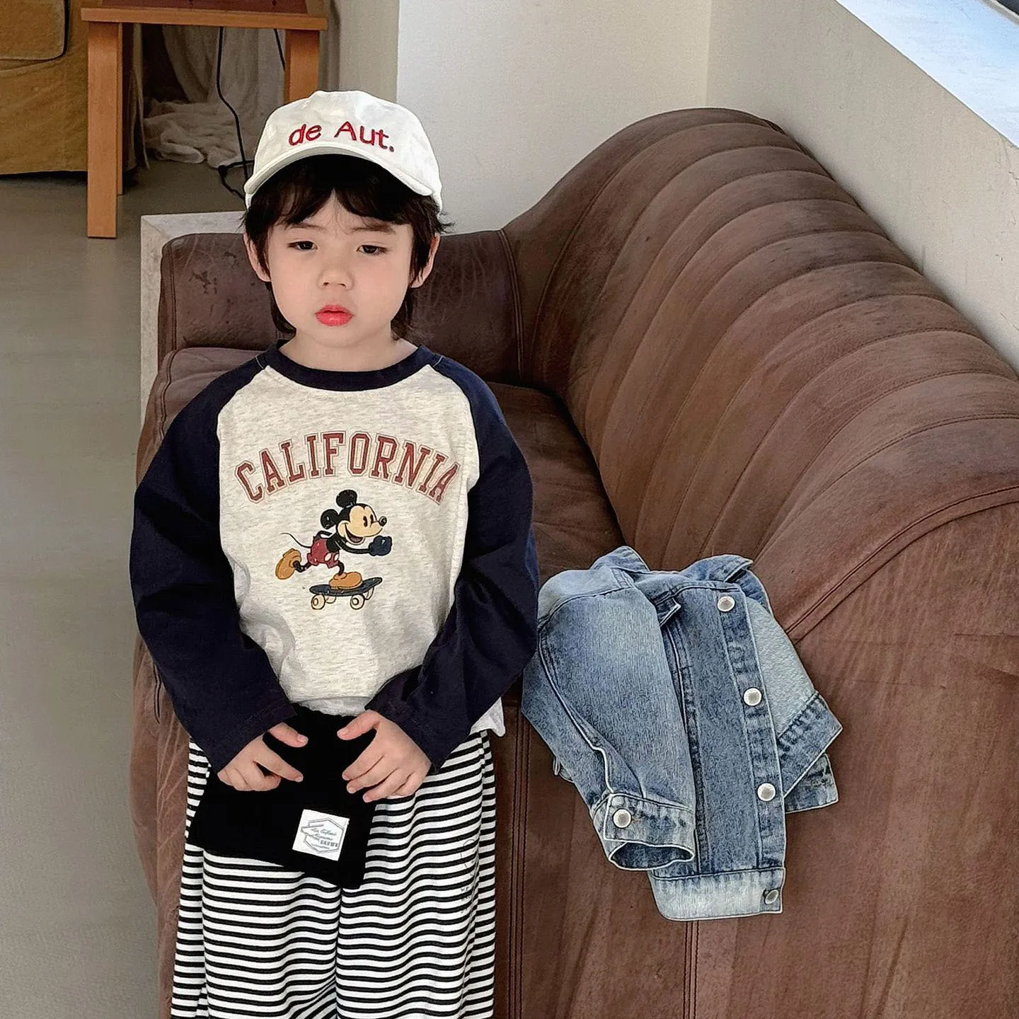 【80-130cm】大注目 ルーズ 合わせやすい 人気 男の子 肌に優しい 定番 トレンド 長袖 Tシャツ