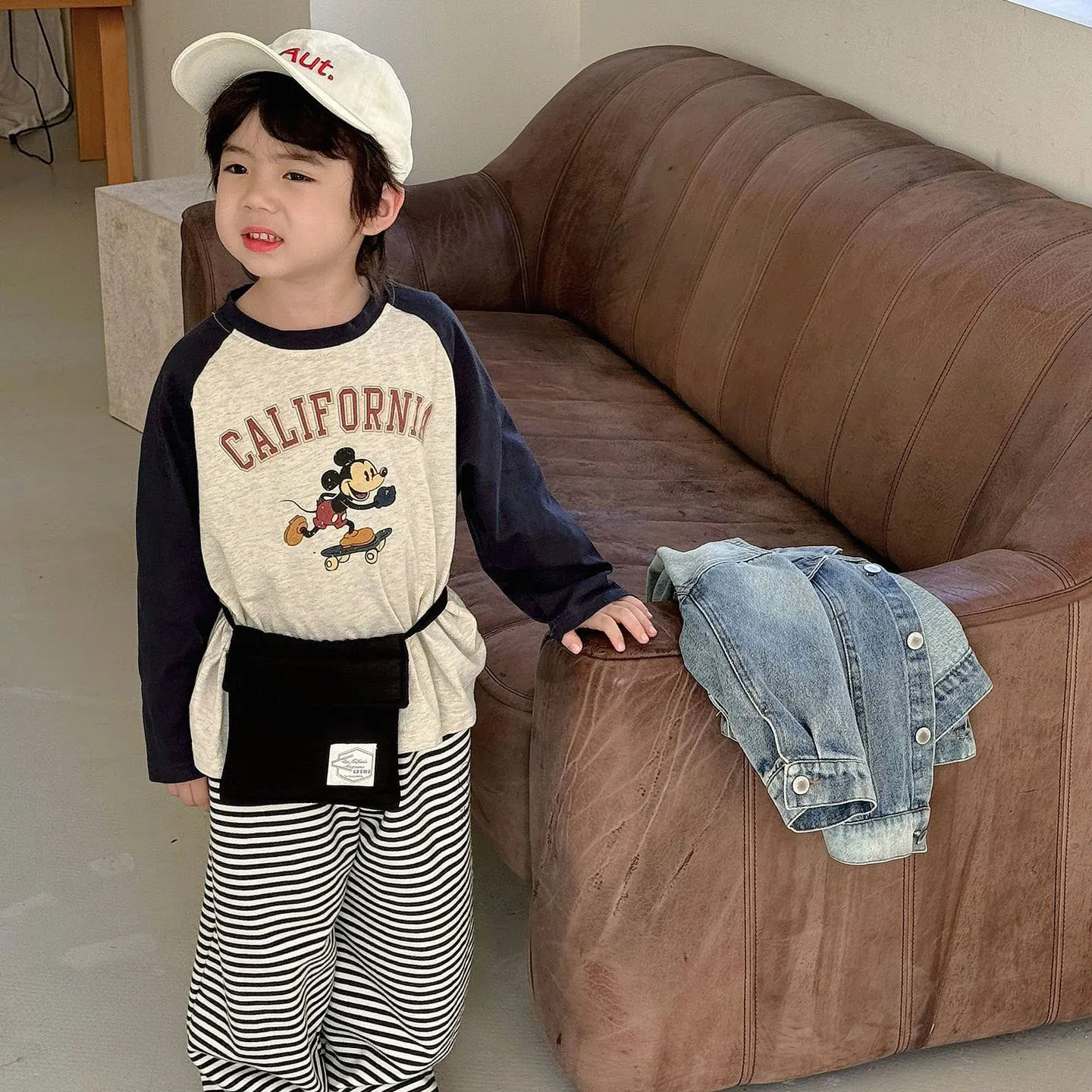 【80-130cm】大注目 ルーズ 合わせやすい 人気 男の子 肌に優しい 定番 トレンド 長袖 Tシャツ