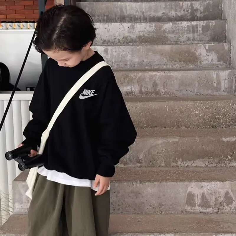 【90-160cm】人気上昇中 売れ筋 合わせやすい カッコイイ トレンド 男の子 トレーナー